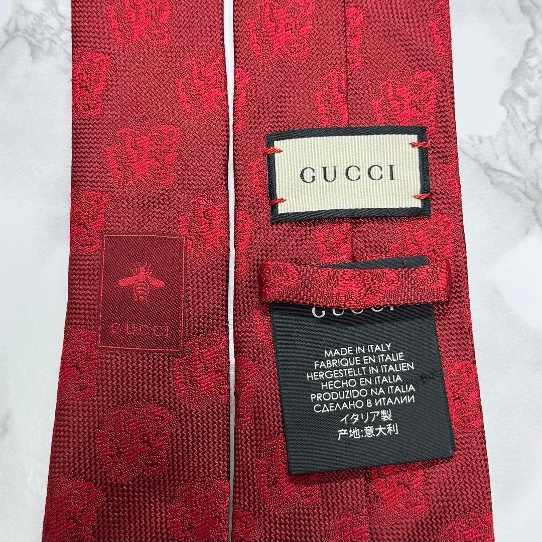 ✨極美品✨ 近年モデル GUCCI ネクタイ シルク100% 虎柄 蜂 レッド