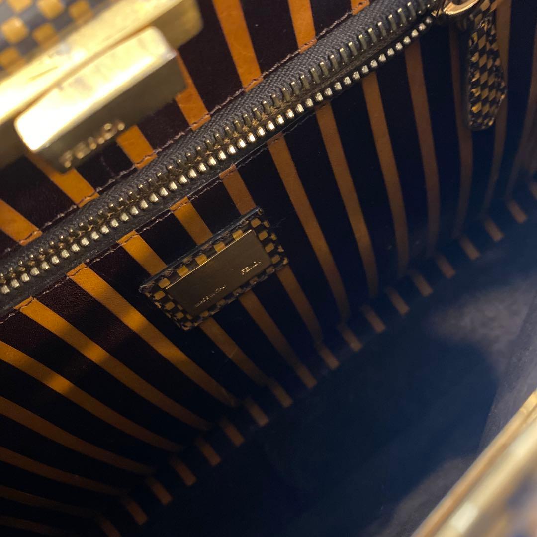 激レア　FENDIフェンディ　ピーカブー　ショルダーハンドバッグ