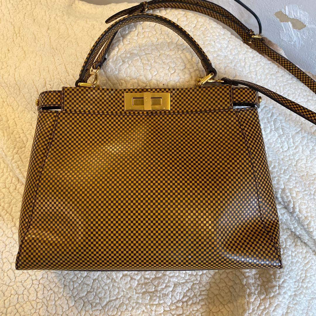 激レア　FENDIフェンディ　ピーカブー　ショルダーハンドバッグ