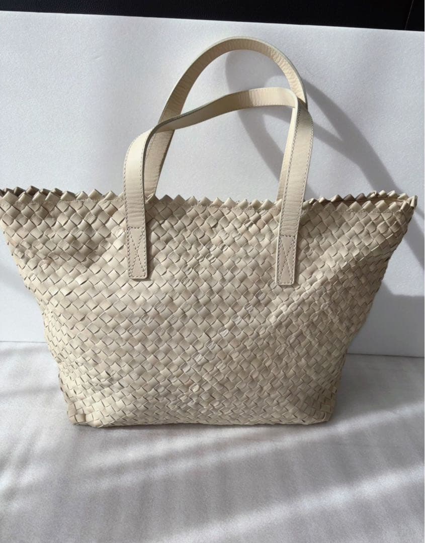 コキアドラゴン トゥモローランド編込み トートバッグ 肩