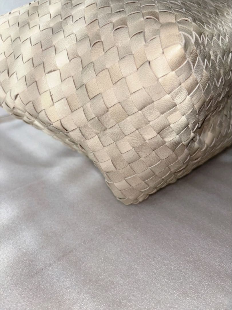 コキアドラゴン トゥモローランド編込み トートバッグ 肩