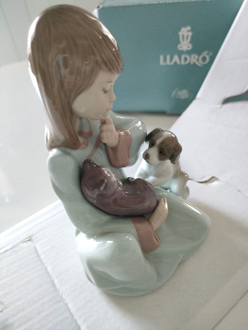 【美品】LLADRO　起こしちゃだめよ #5640