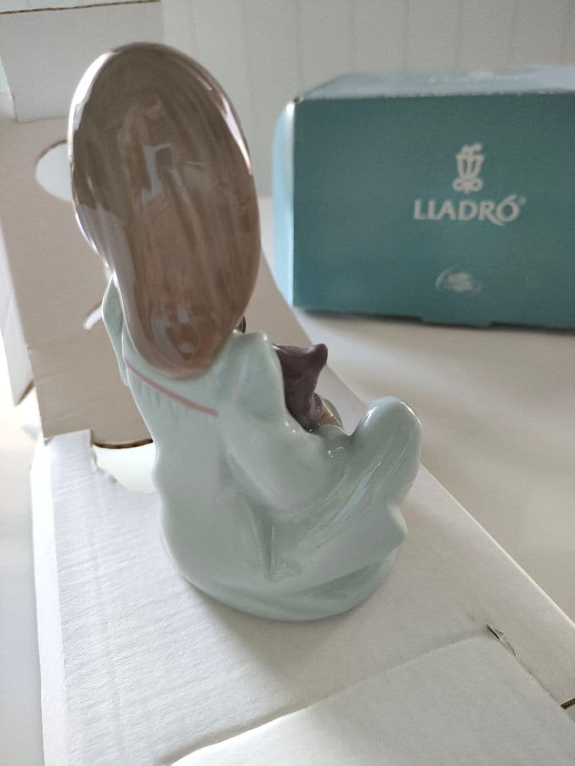 【美品】LLADRO　起こしちゃだめよ #5640