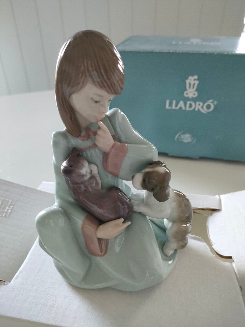 【美品】LLADRO　起こしちゃだめよ #5640