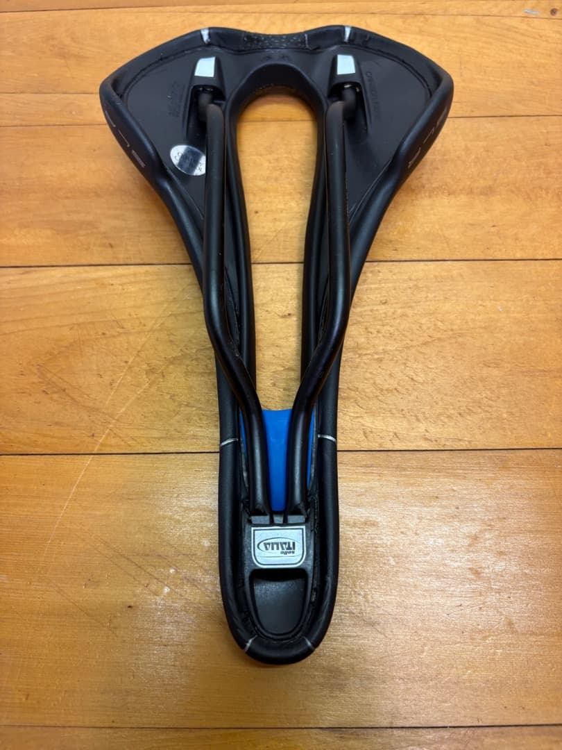 Selle Italia セライタリアSLR SUPERFLOW TMサドル