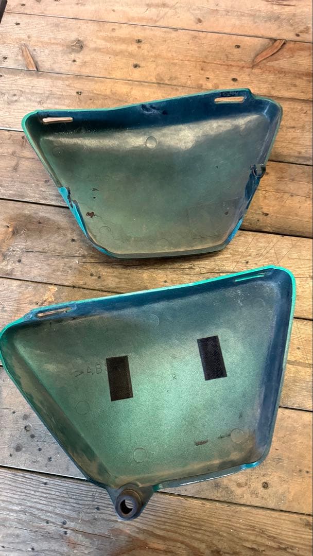 萩原商会様　SR400 2型純正タンク　サイドカバーセット　xs-1カラー