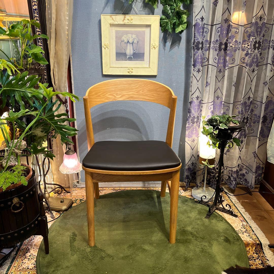 ウニコ　unico SOLK チェア カスタマイズモデル　　座面張り込み仕上げ