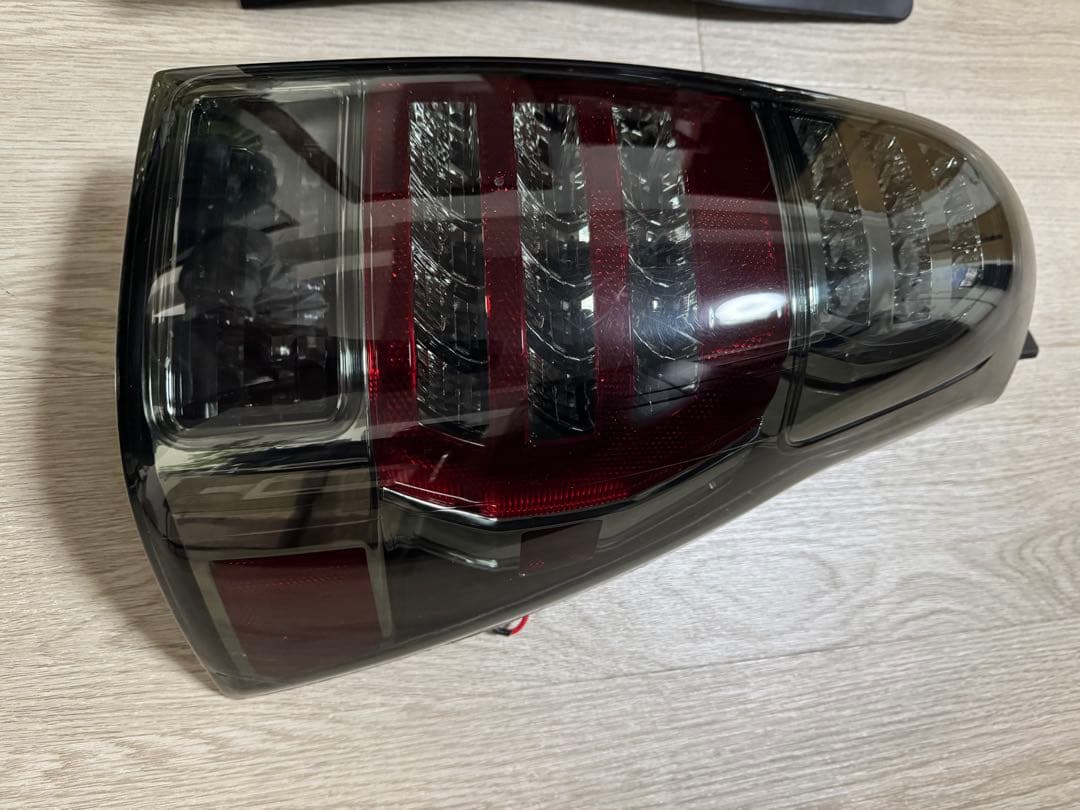 トヨタ ハイラックスサーフ 210 215 系 LED テールランプ