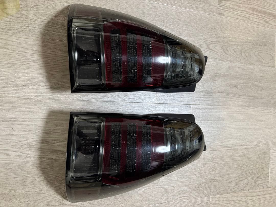 トヨタ ハイラックスサーフ 210 215 系 LED テールランプ