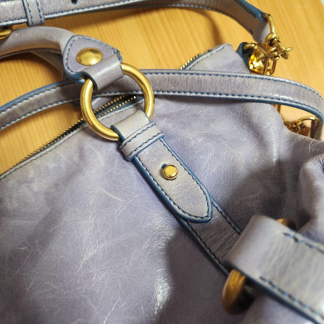 MIU MIU 薄青　レザー ショルダーバッグ