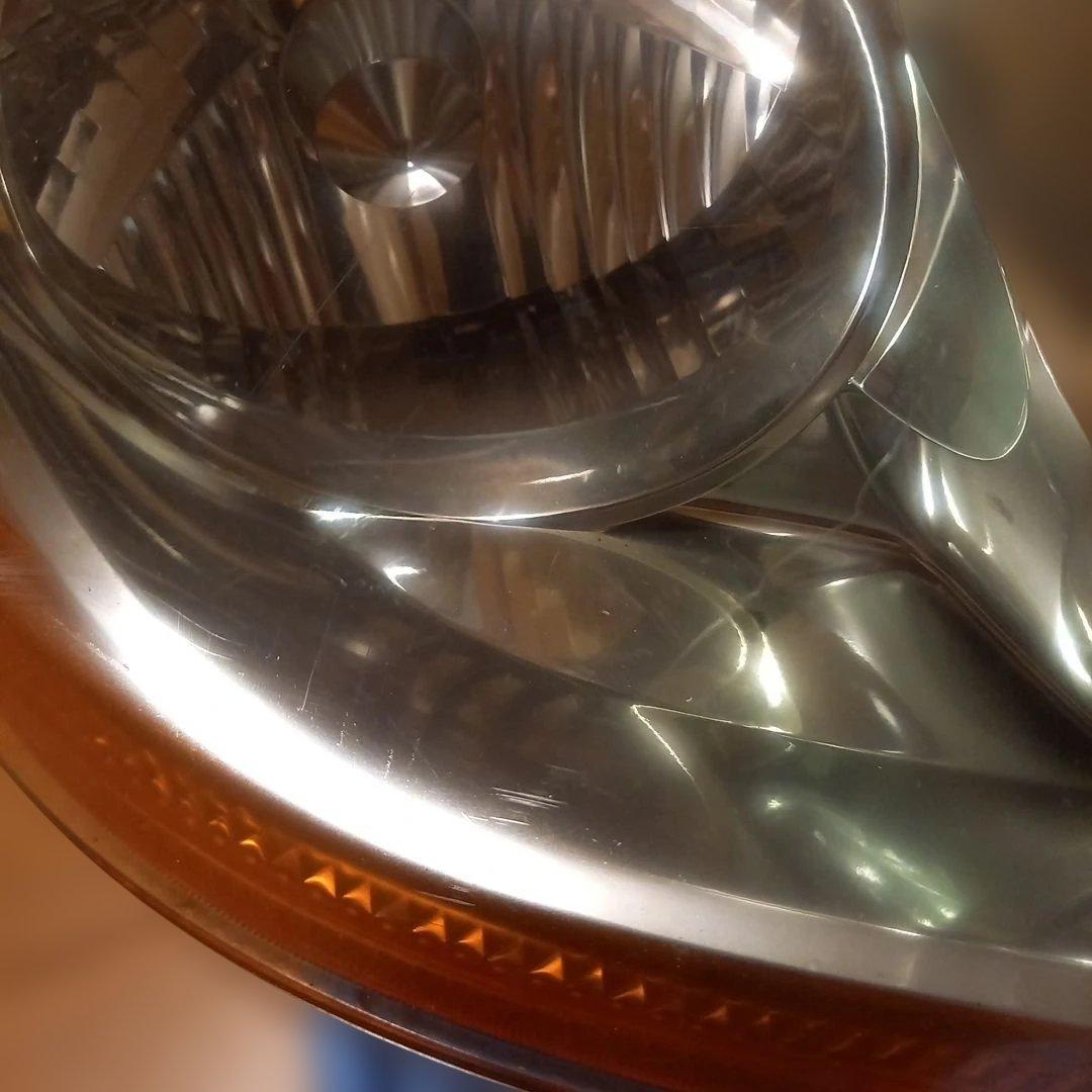 トヨタマーク２、GX110純正右側ヘッドライトユニット。コイト製品