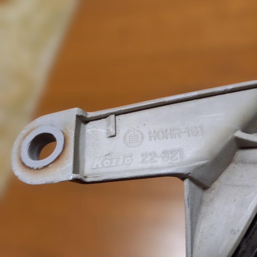 トヨタマーク２、GX110純正右側ヘッドライトユニット。コイト製品