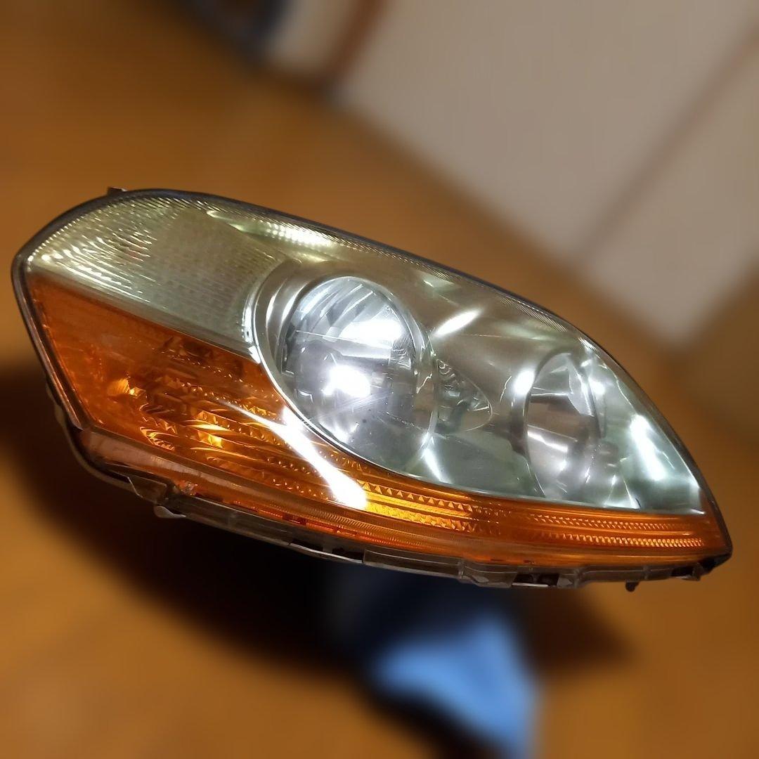 トヨタマーク２、GX110純正右側ヘッドライトユニット。コイト製品