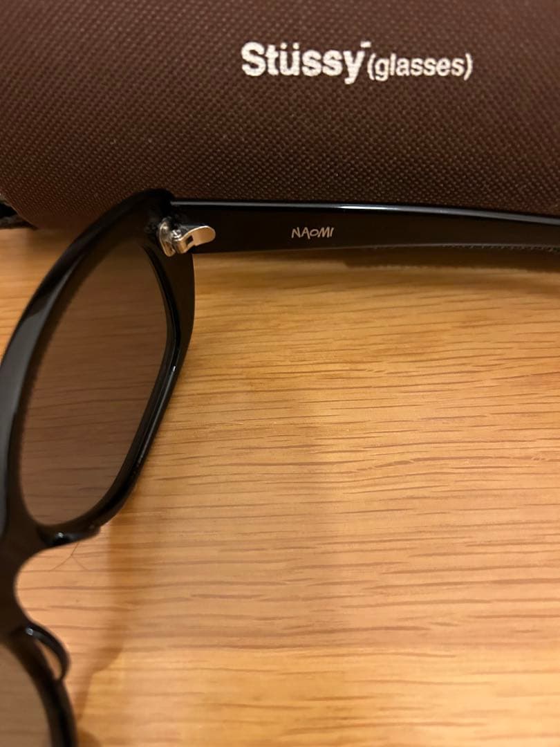 old Stüssy NAOMI ブラック サングラス ケース付き