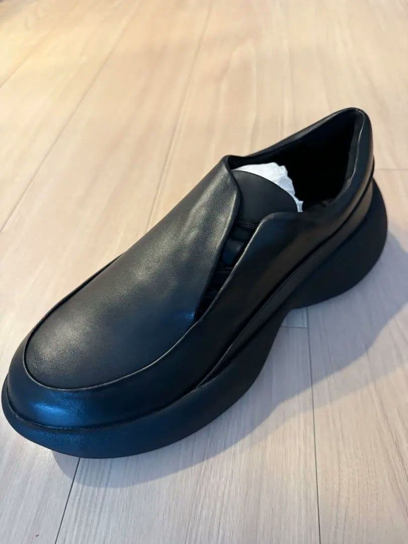 CTHY×VEIN　COW LEATHER OVAL SOLE TRAINER①