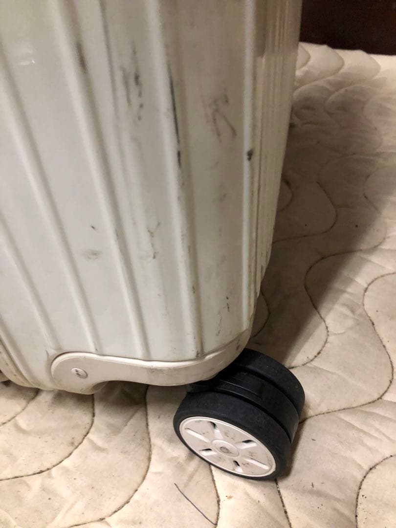 ◇ RIMOWA リモア　スーツケース　キャリーケース　白