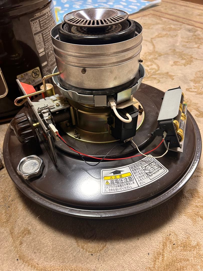 煮炊きができるストーブ！トヨトミ　火鉢型石油ストーブ HH-216