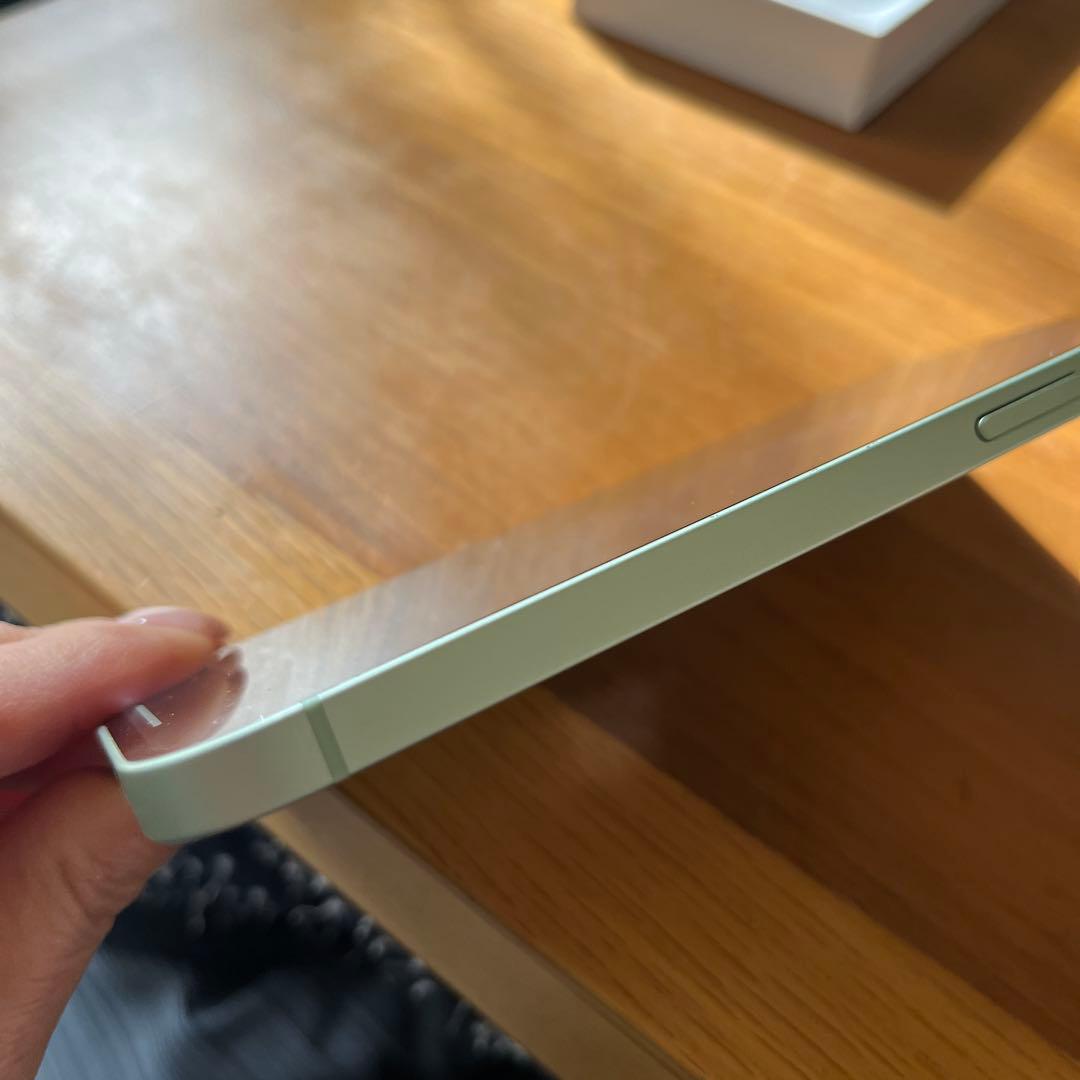 Apple iPhone 12 グリーン　本体と箱付き