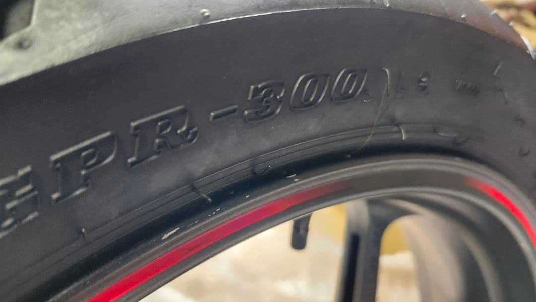 HONDA CBR250RR MC51 リアホイール　タイヤ付き