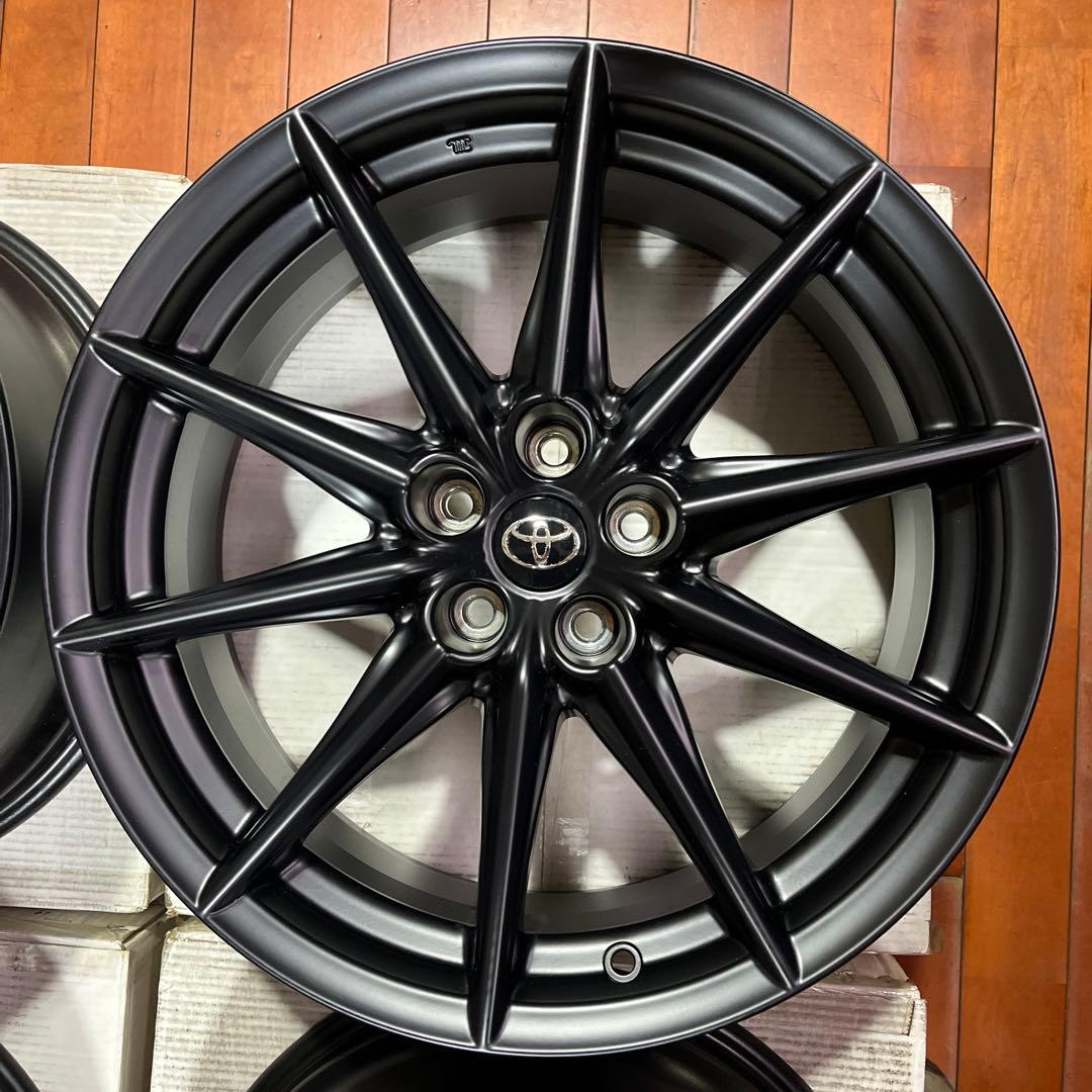 新車外し　トヨタ純正アルミホイール　GR86 18インチ