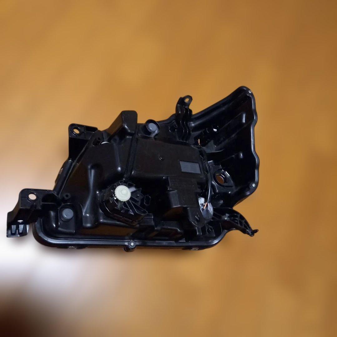 ダイハツアトレー純正右側ヘッドライトユニット