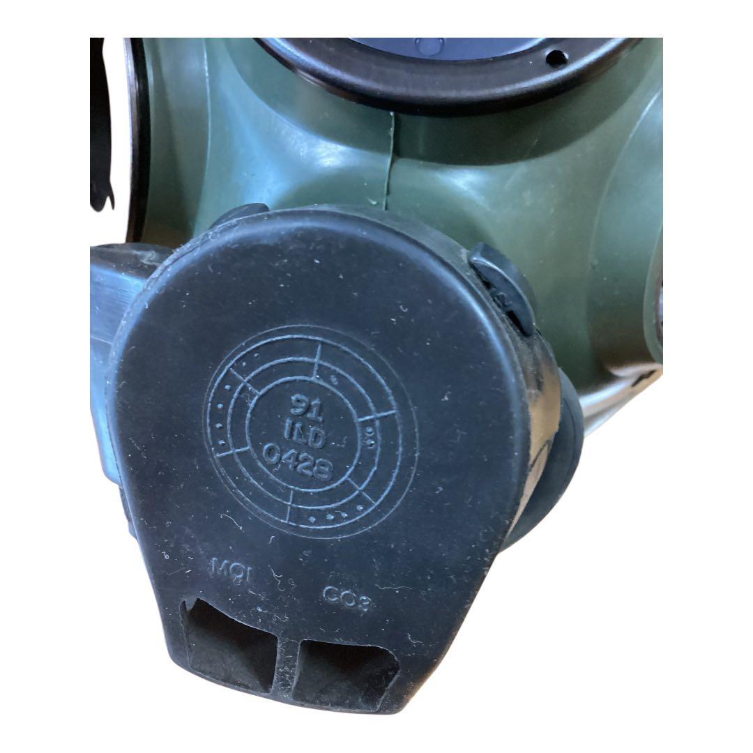 【米軍放出品】M40 ガスマスク（サイズM）フィルター付き