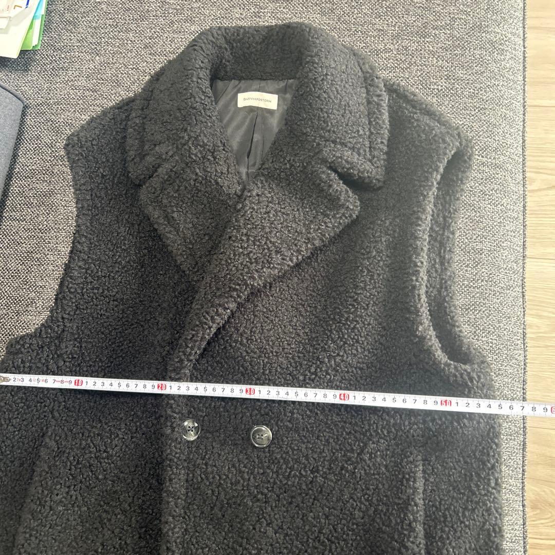 美品 BARNYARDSTORM プードル ファー ベスト ロングジレ ボア　黒