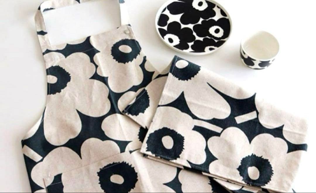 ■新品未使用＆人気完売品■レア　マリメッコ　marimekko エプロン
