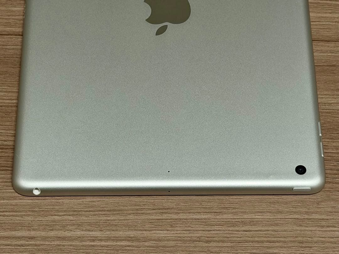 【美品】Apple iPad 第9世代 Wi-Fi 64GB シルバー