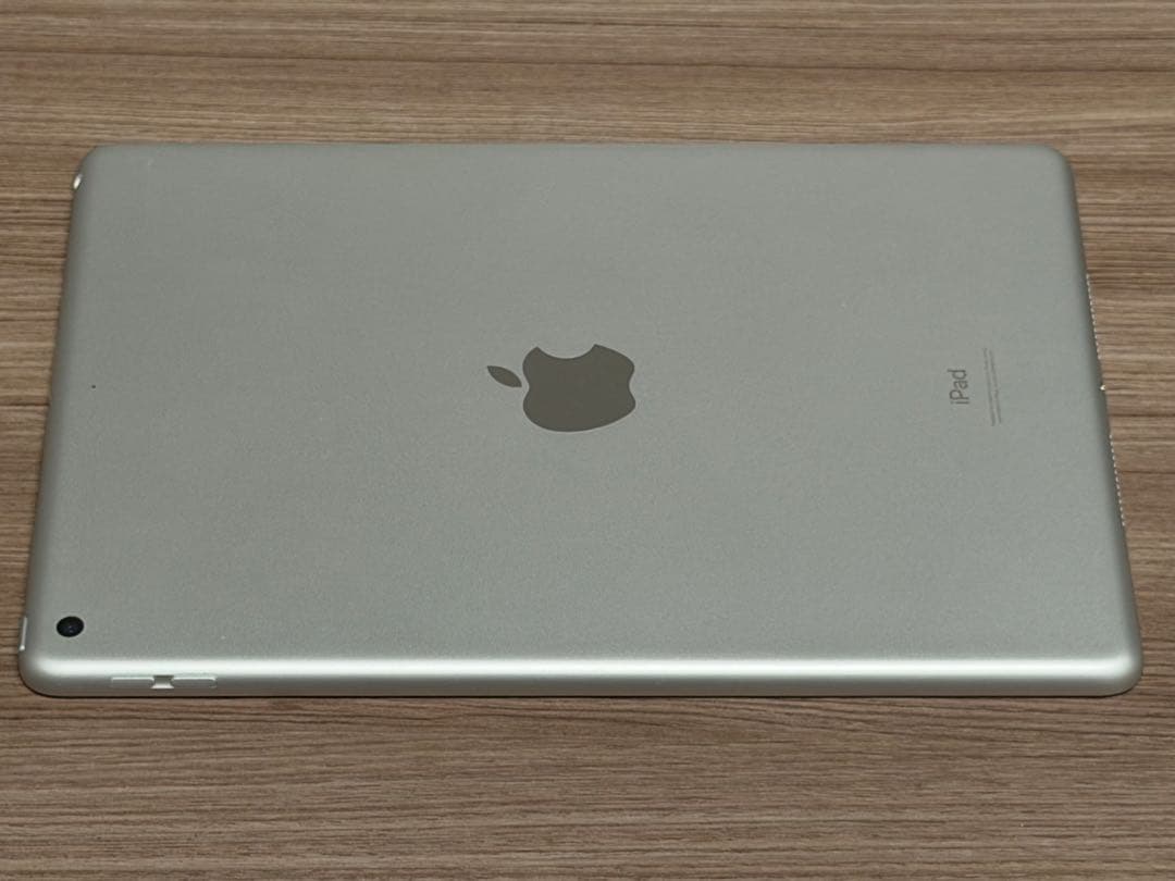 【美品】Apple iPad 第9世代 Wi-Fi 64GB シルバー