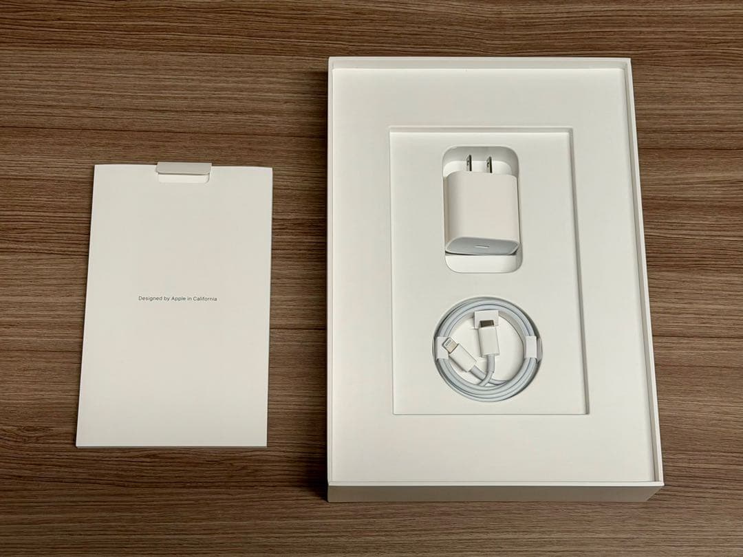 【美品】Apple iPad 第9世代 Wi-Fi 64GB シルバー