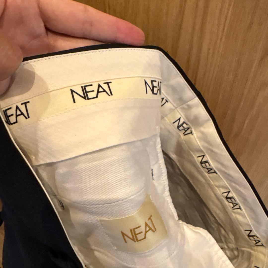 NEAT フレアツータックスラックス