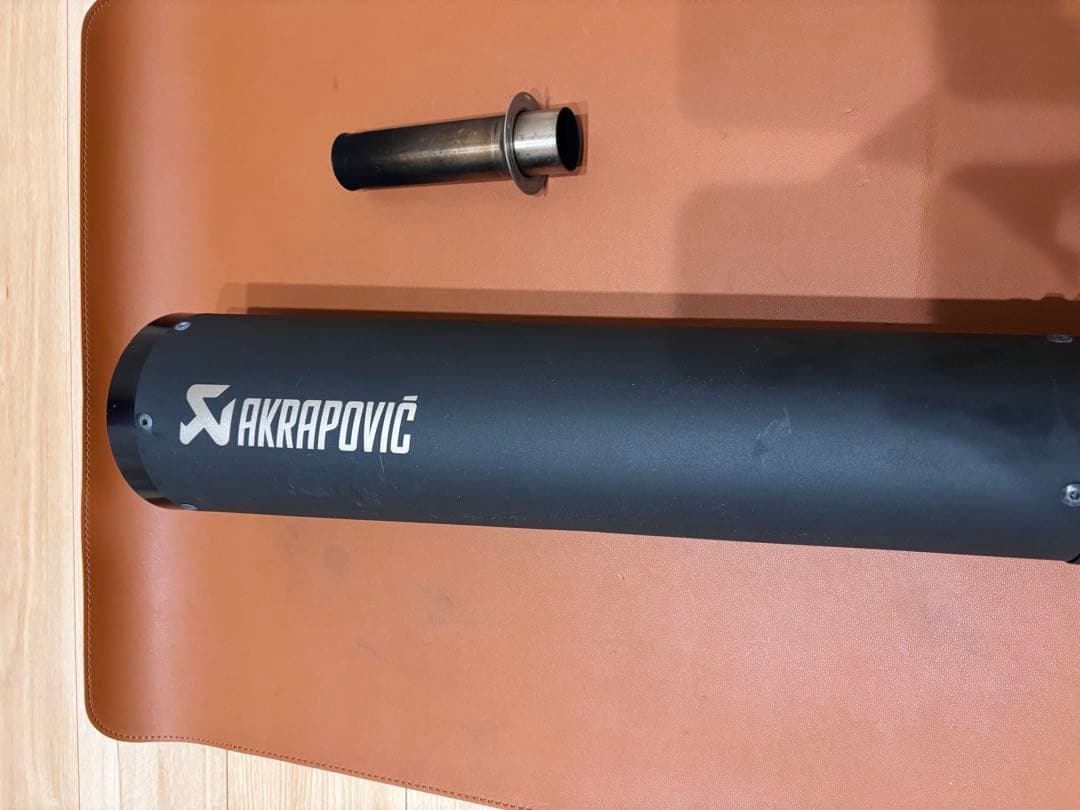 【YAMAHA BOLT950】アクラポビッチ　マフラー