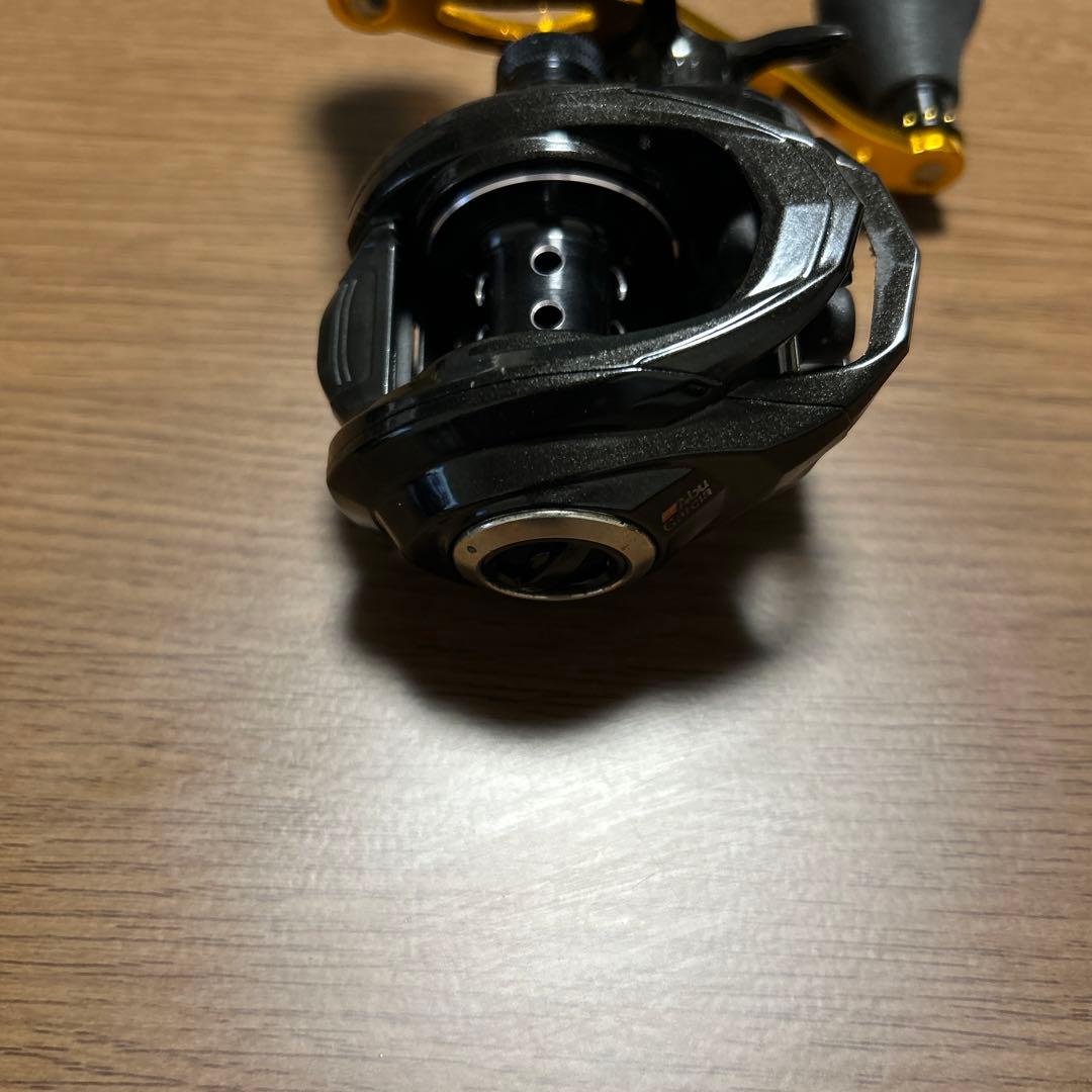 アブガルシア　ロキサーニ8左巻き　パワーハンドル