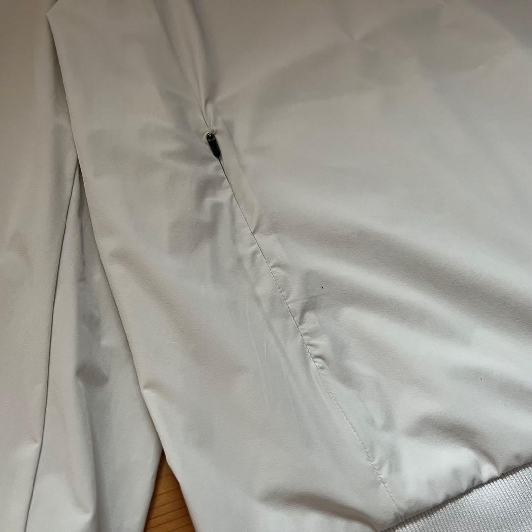 Titleist タイトリスト　Ｖネック　ライトプルオーバージャケット　L