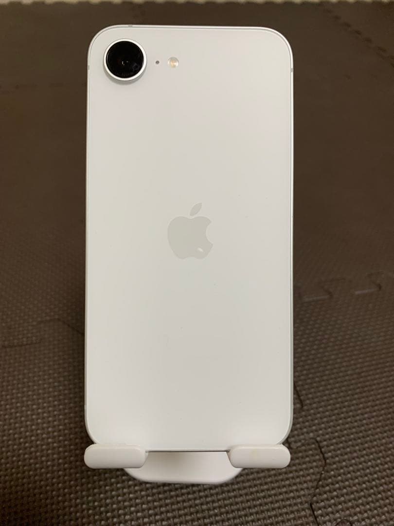Apple iPhone 16e 512GB ホワイト