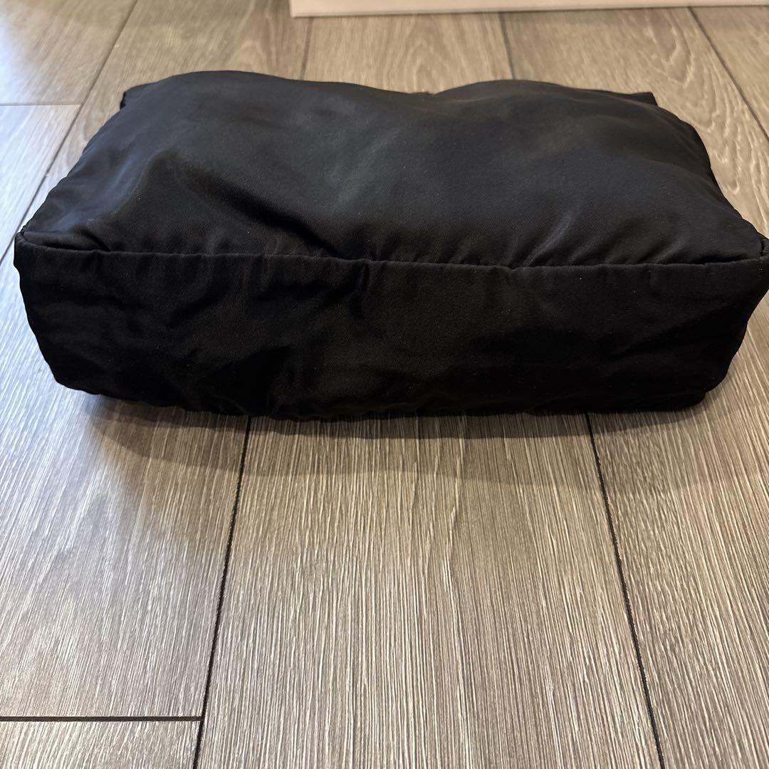 PRADA ブラック　クラッチバッグ　ポーチ　黒