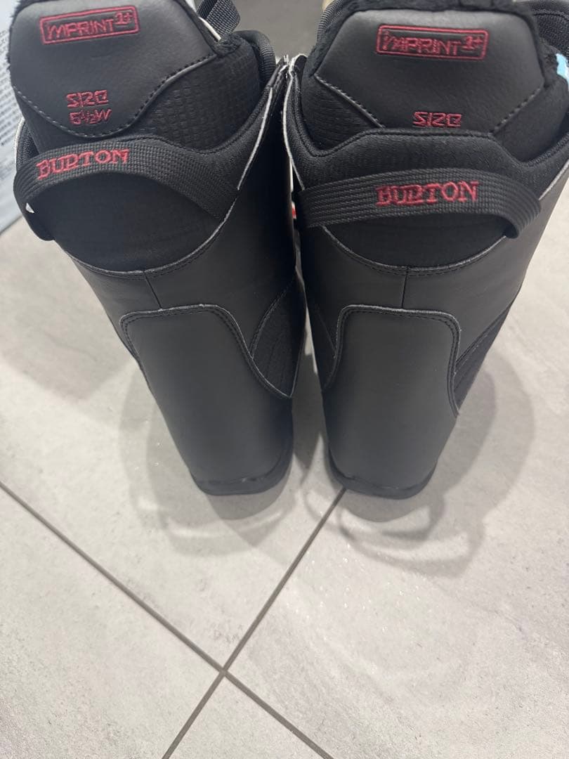 バートン Mint BOA スノーボードブーツ ブラック 23.5キッズ