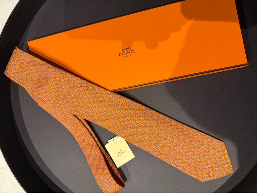 【新品未使用】HERMES エルメスネクタイ オレンジ 波模様 ポイント3 現行