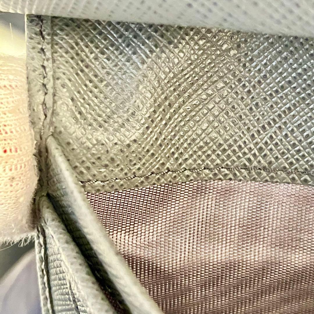 美品 正規品 PRADA サフィアーノ 1ML225 グレー 灰 二つ折り