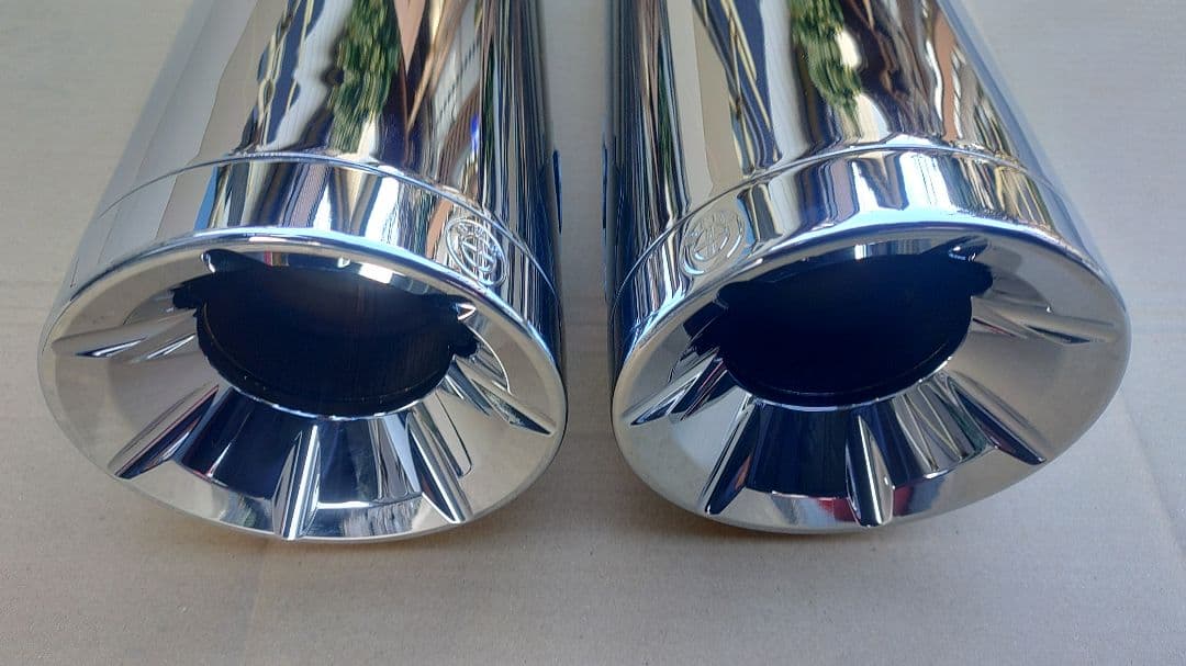  R18／VANCE＆HINESマフラー