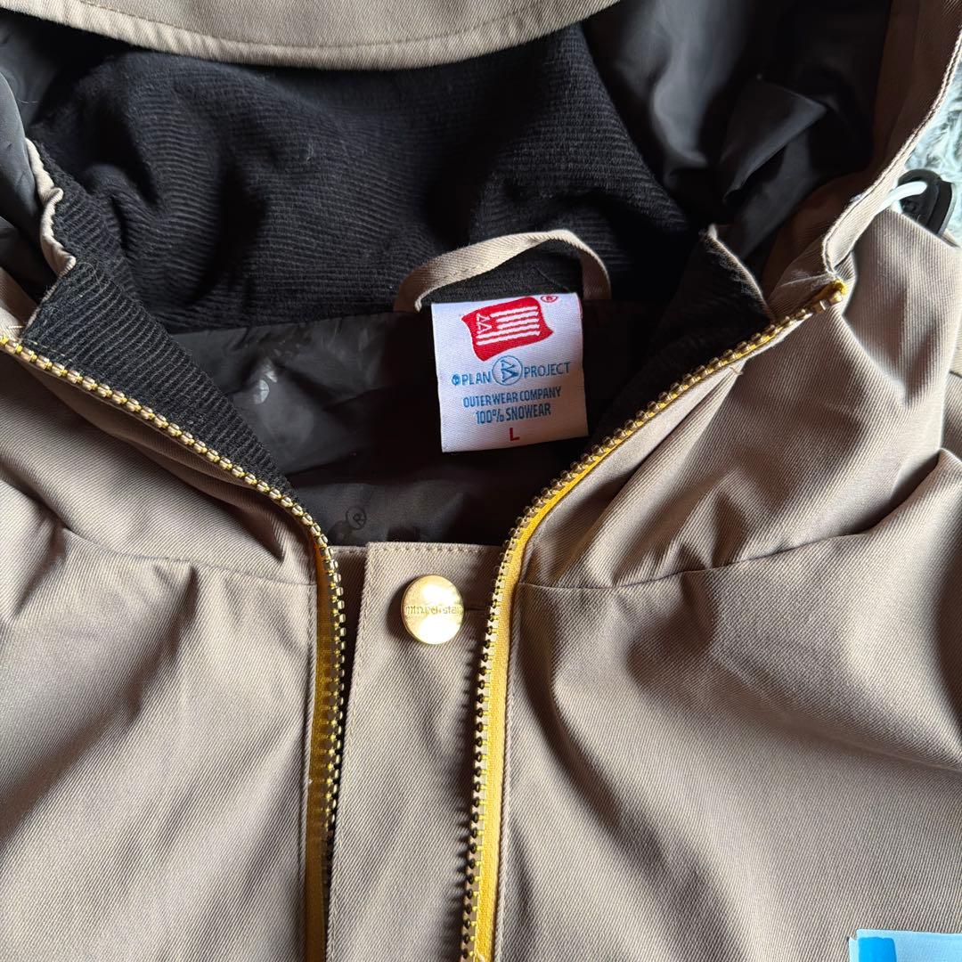 ベージュ フード付きジャケットとオーバーオールセット