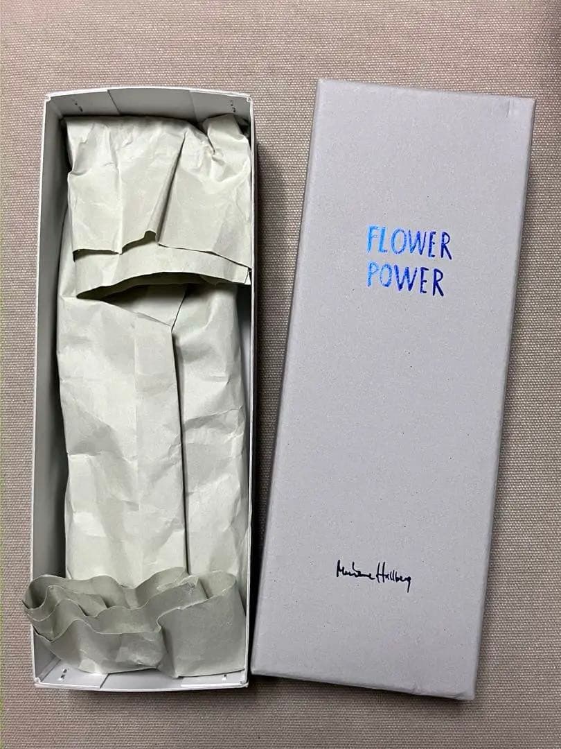 マリアンヌ・ハルバーク FLOWER POWER 花瓶