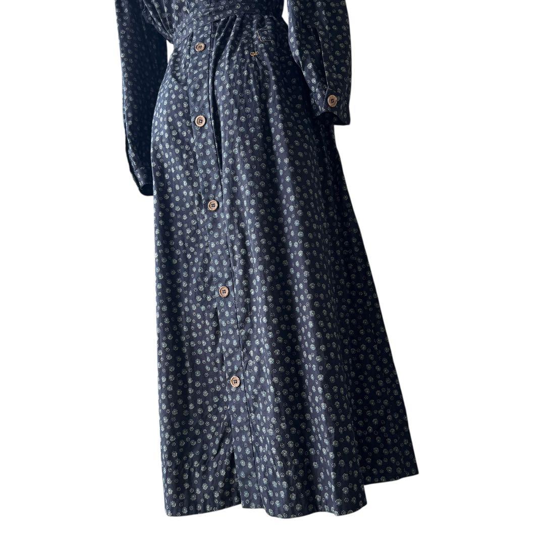 極近年美品　45R もこもこ花プリントのドレス　インディゴ
