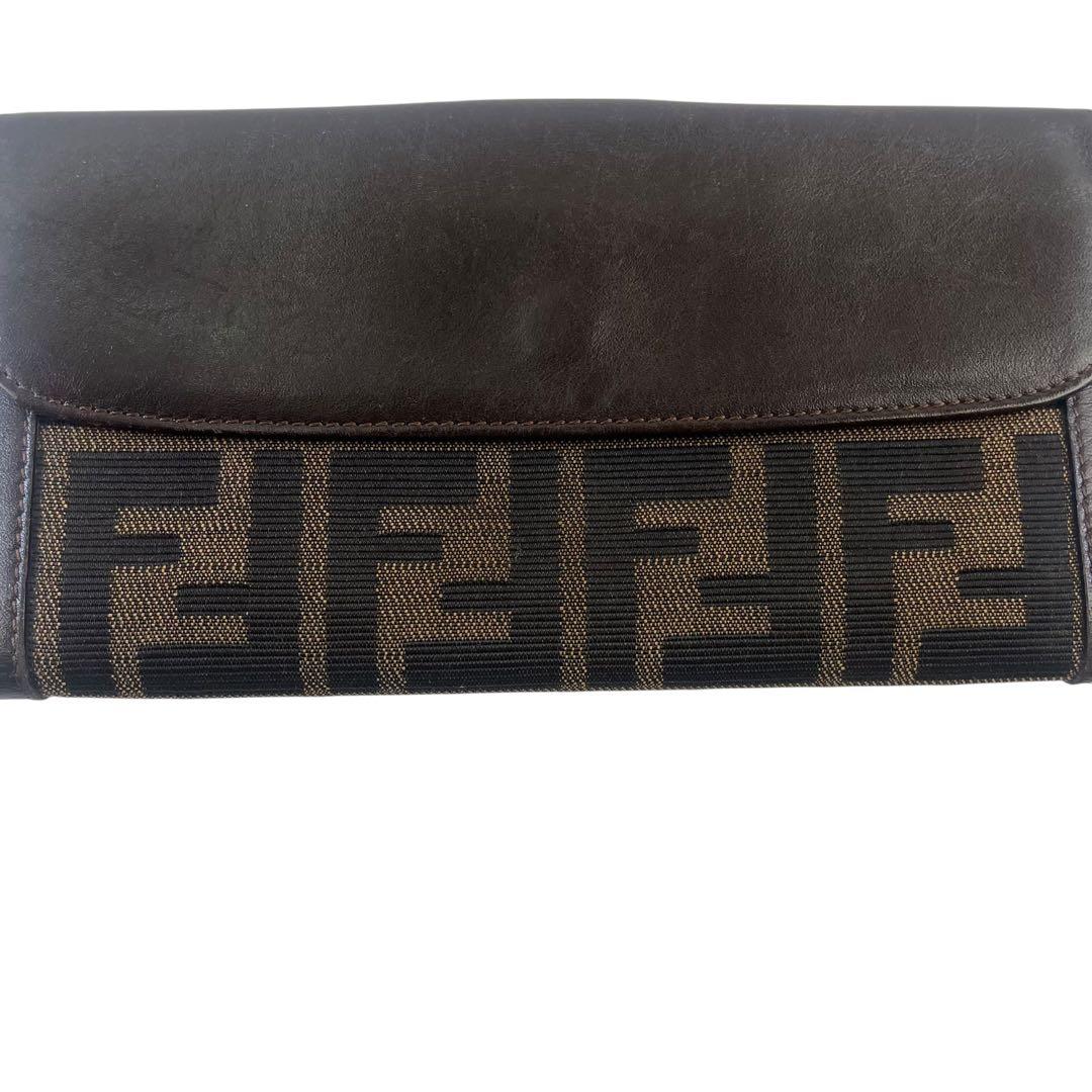 FENDI フェンディ 長財布 ズッカ 折り財布 フラップ 本革