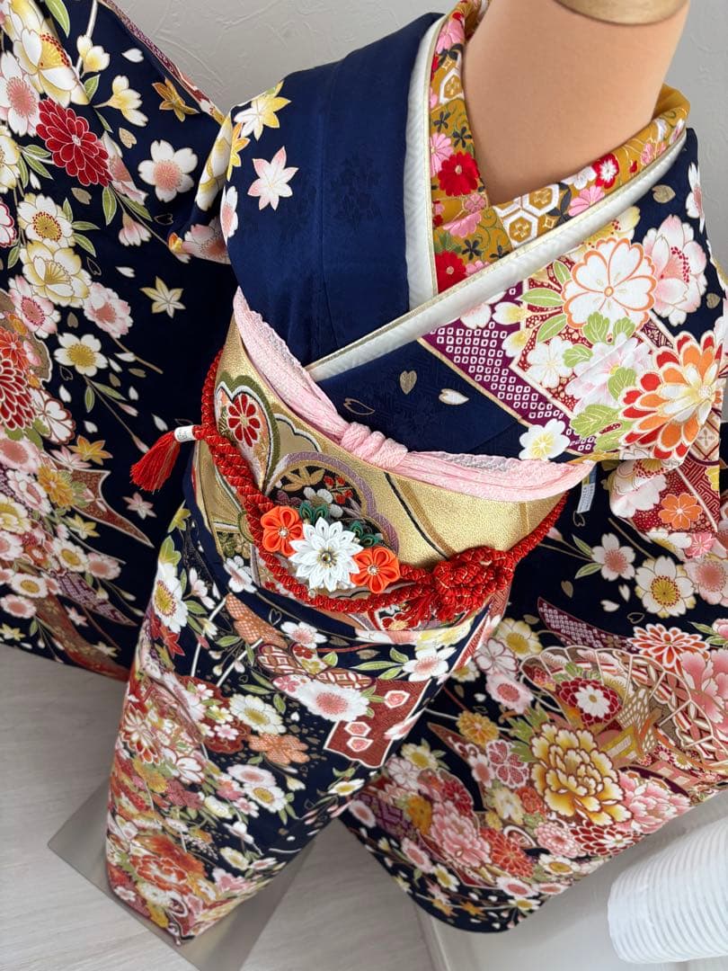 未使用　正絹振袖フルセット　王道華やかな古典柄　牡丹　桜　成人式　ネイビー