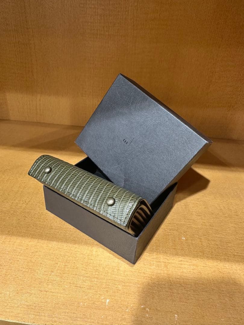 m+ エムピウ millefoglie リザード オリーブ ミニ財布