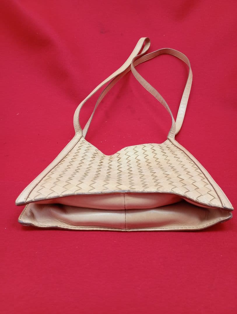 BOTTEGA VENETAむ イントレチャート キャメルレザー　バッグ