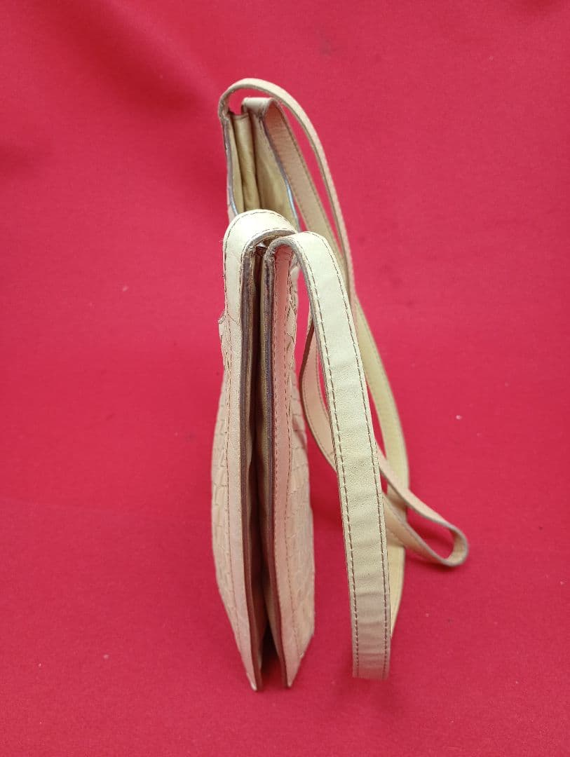 BOTTEGA VENETAむ イントレチャート キャメルレザー　バッグ