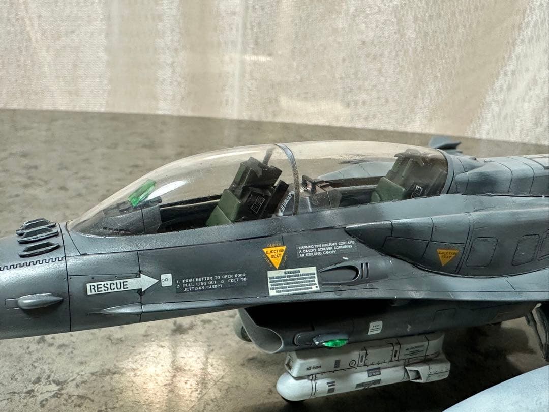 ハセガワ1/48 F-16F (BLOCK 60)FIGHTING FALCON